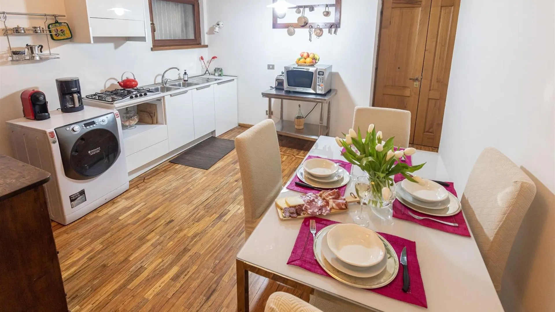 Apartamento L' Angolo Del Tempo By Holiday World Arezzo Italia