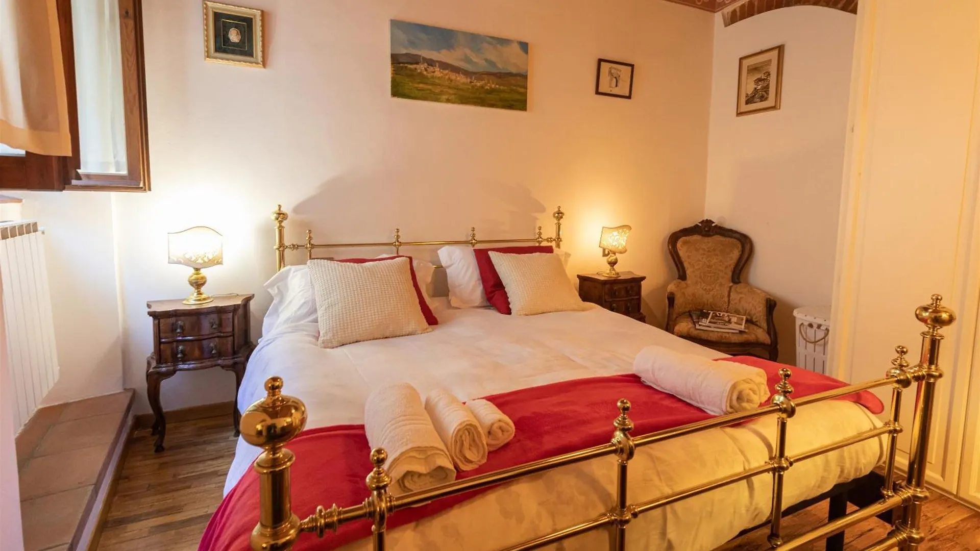 Apartment L' Angolo Del Tempo By Holiday World Arezzo