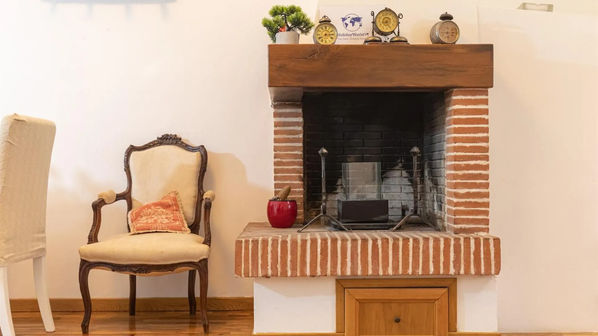 L' Angolo Del Tempo By Holiday World Arezzo Apartment
